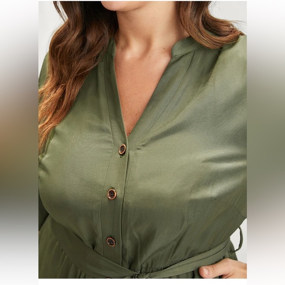 BloomChic Plus Size 4XL Solid Pocket Button Belted Jumpsuit us26 - Picture 4 of 6